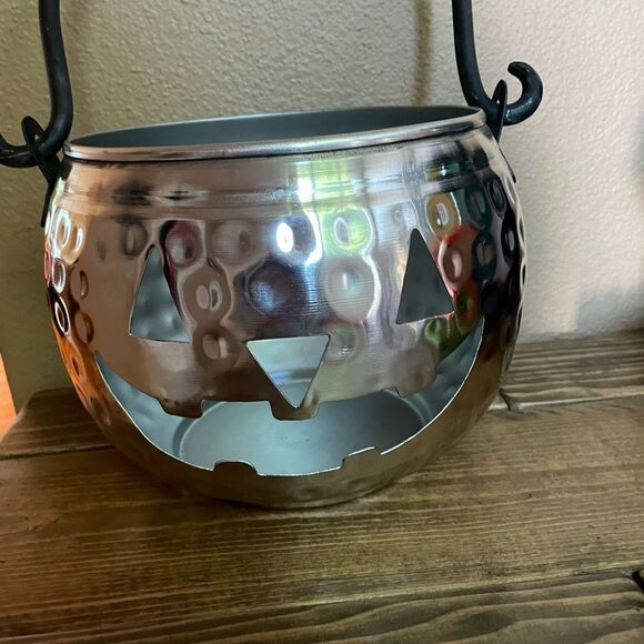 Hammered Metal Large Silver Pumpkin - Picture 2 of 16